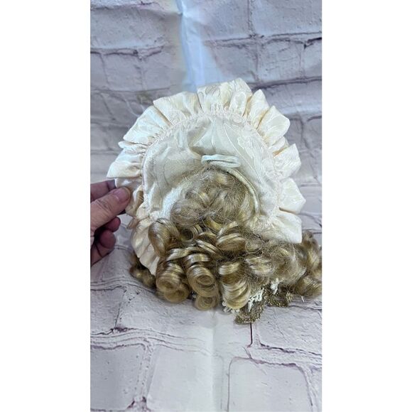 DANDEE PORCELAIN VICTORIAN DOLL HEAD ORNAMENT - Picture 3 of 6